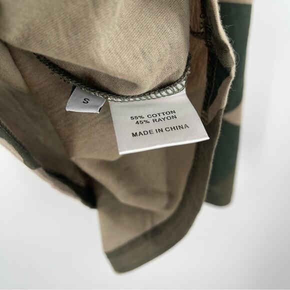 NEW ODD PEOPLE CLOTHING T-Shirt Size Small Camouflage Boho NWOT Pink Floyd Rock - Picture 8 of 11